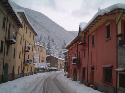  Image name: DSCF5084.JPG 
 width: 512 pixel 
 height: 384 pixel 
 Size: 45630 bytes 
 Click to enlarge 